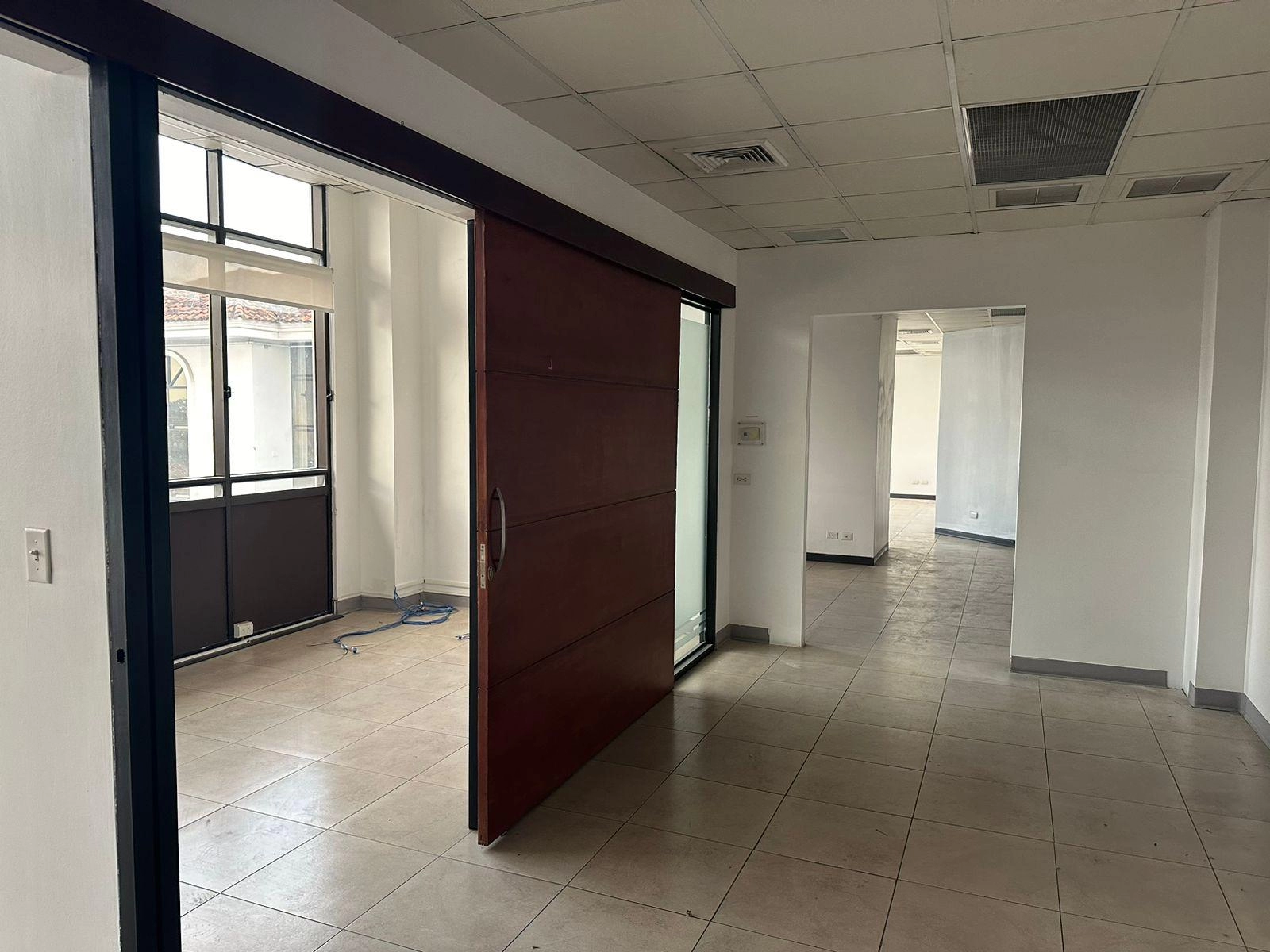 Oficina
Venta
Alquiler
Santa Ana