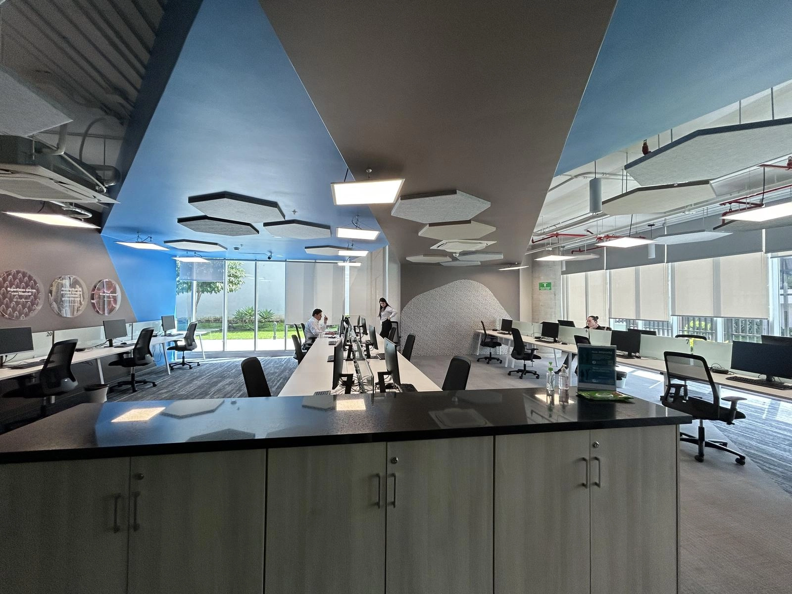 Oficina
Alquiler
Escazú
Plug and play.
Clase A+.
Oficina
Alquiler
Escazú
Plug and play.
Clase A+.