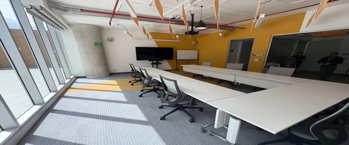 Oficina
Alquiler 
Escazú
 Plug and play.
  Clase A+.
