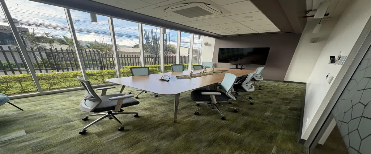 Oficina
Alquiler 
Escazú
 Plug and play.
  Clase A+.
